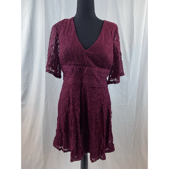 Juniors Size 9 Fit N Flare Maroon Half Sleeve‎ Mini Dress - Picture 1 of 7